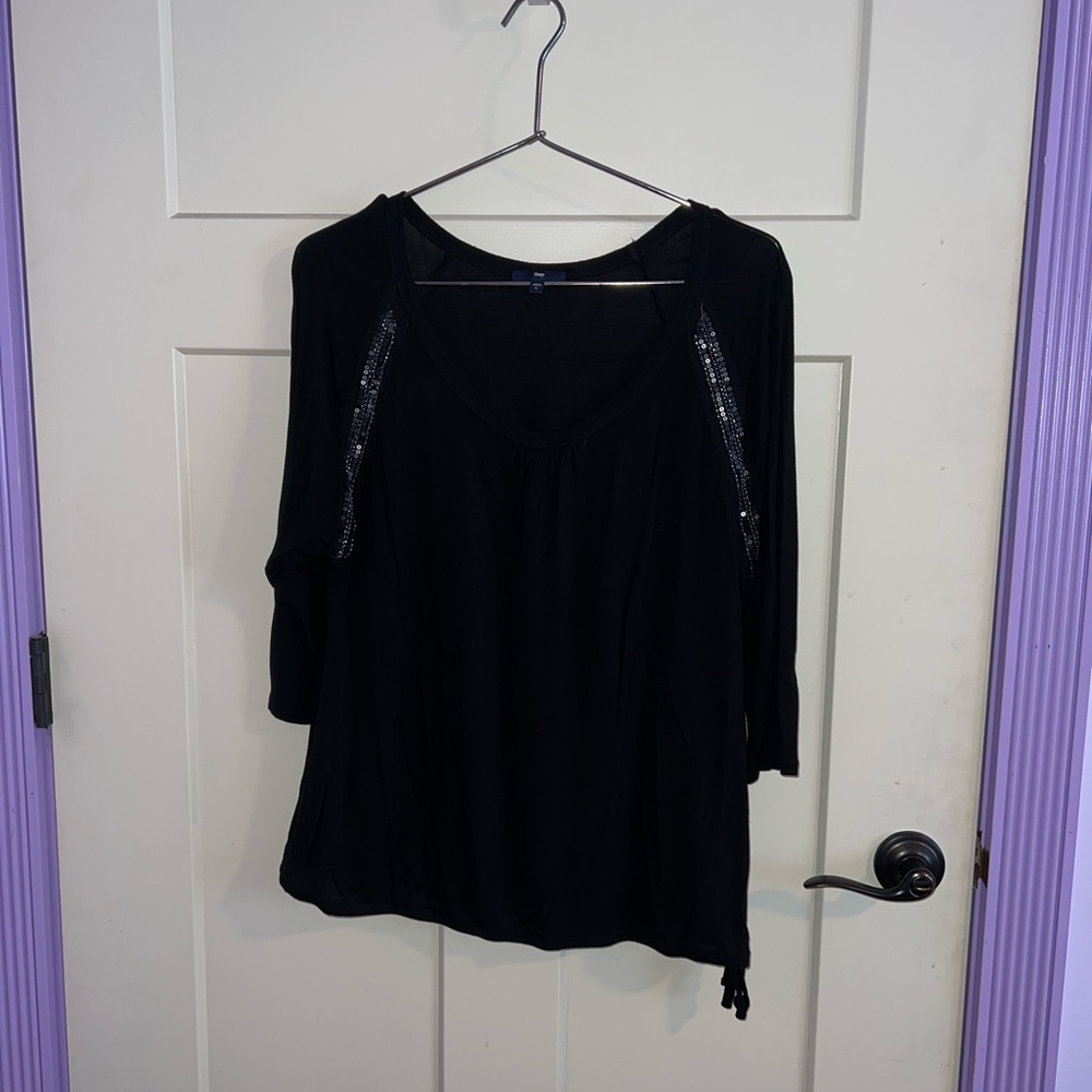 Women's Black Top